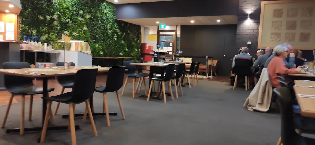 Vibe, Settlers Tavern Tawonga South