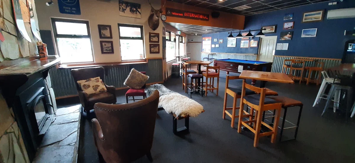Vibe, Settlers Tavern Tawonga South