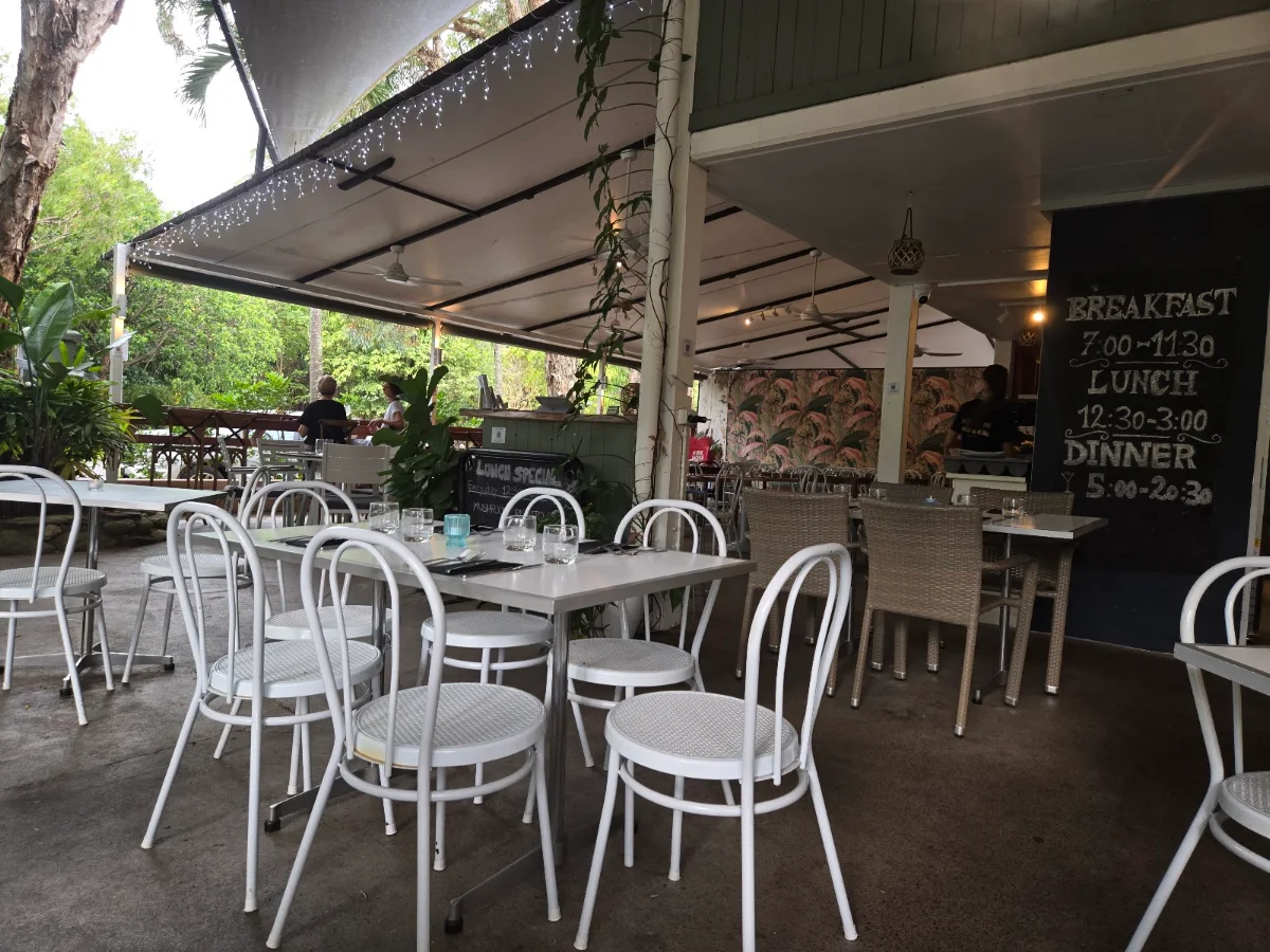 Vibe, The Beach Shack Trattoria Italiana