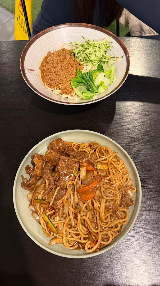 Food & drink, Mr. Noodle