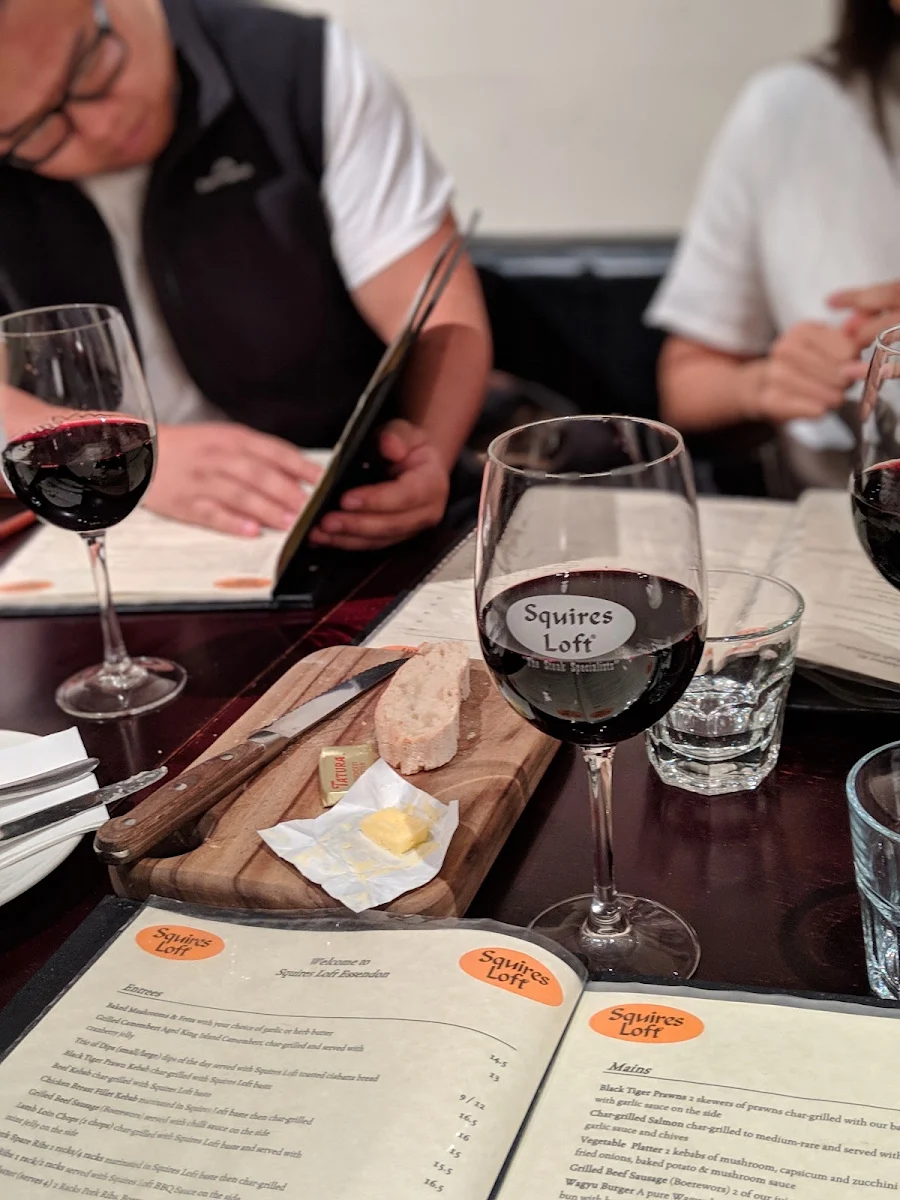Menu, Squires Loft Essendon