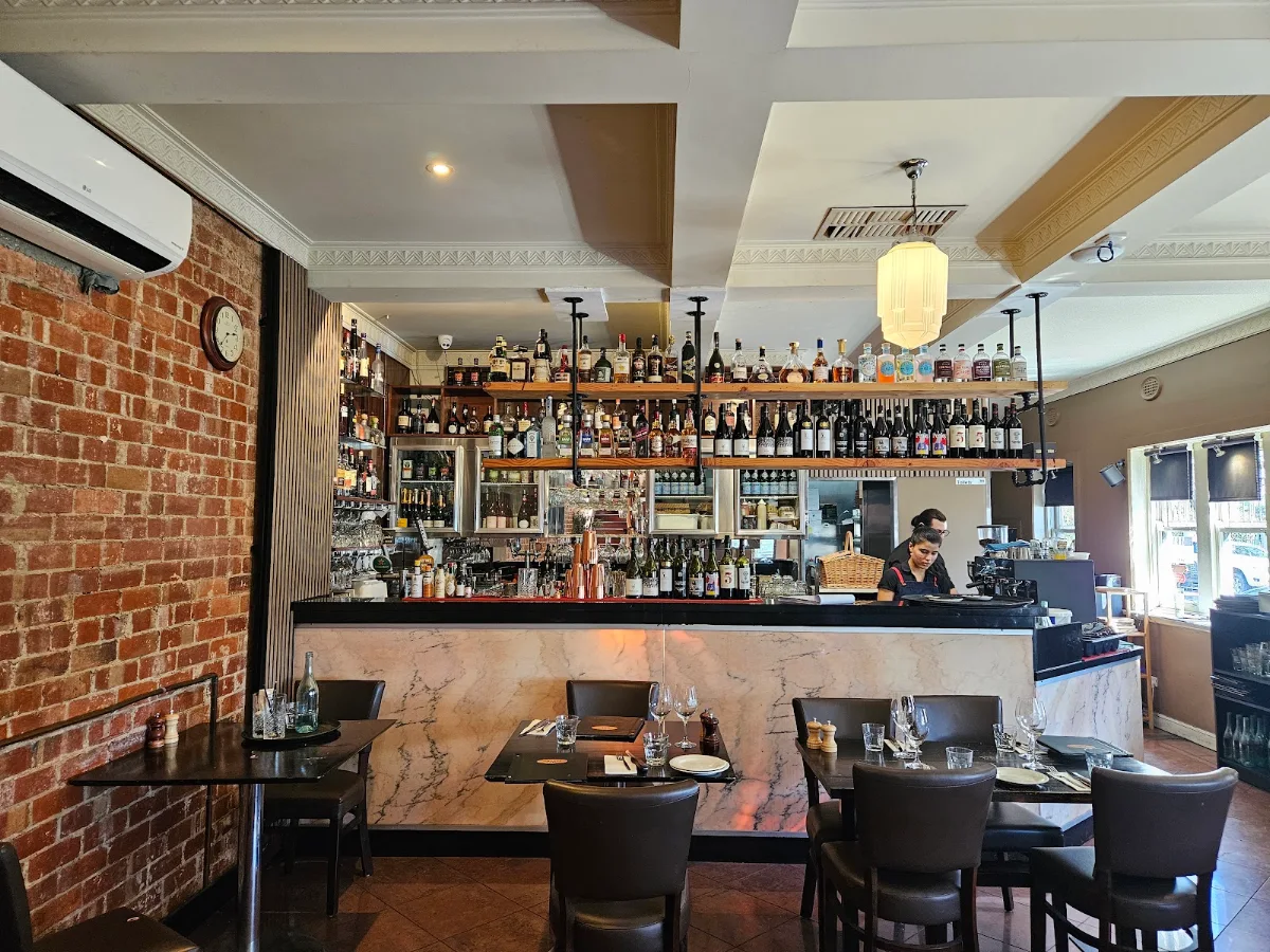 Vibe, Squires Loft Essendon
