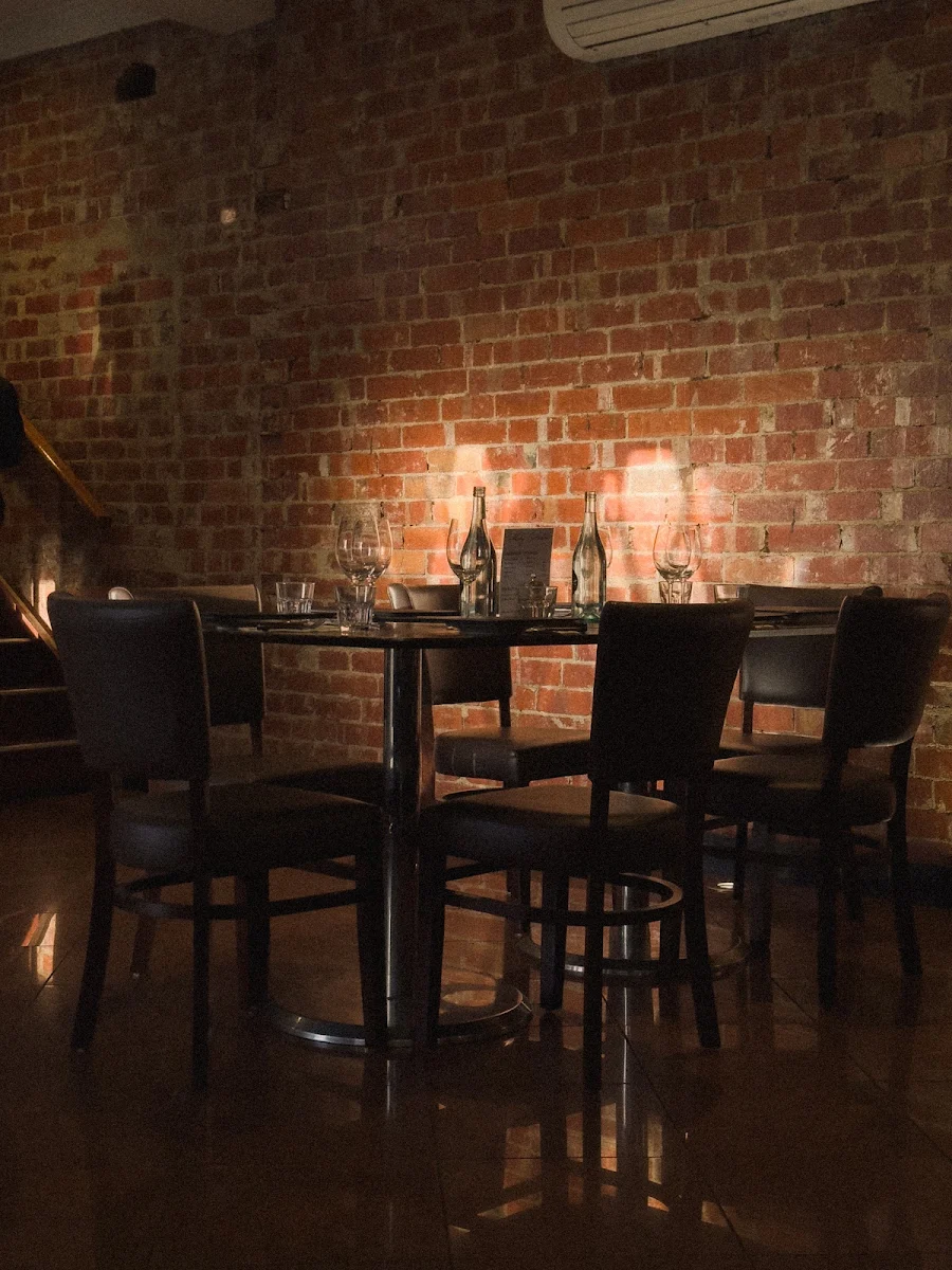 Vibe, Squires Loft Essendon