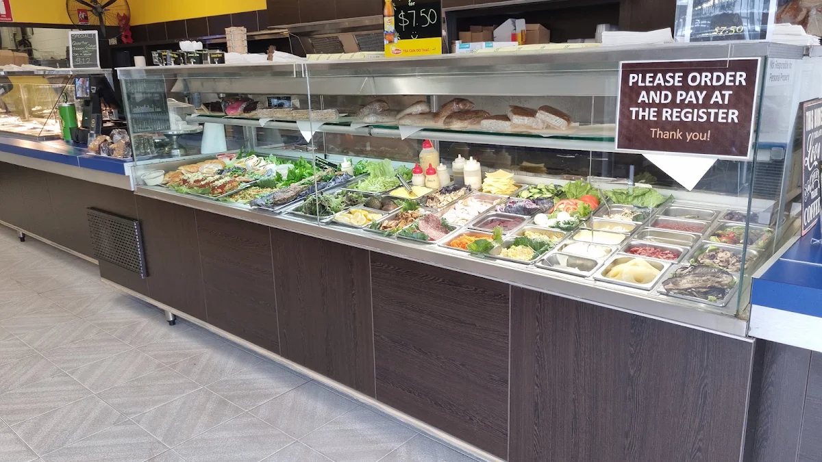 Vibe, Jojo’s Corner Cafe & Lunches