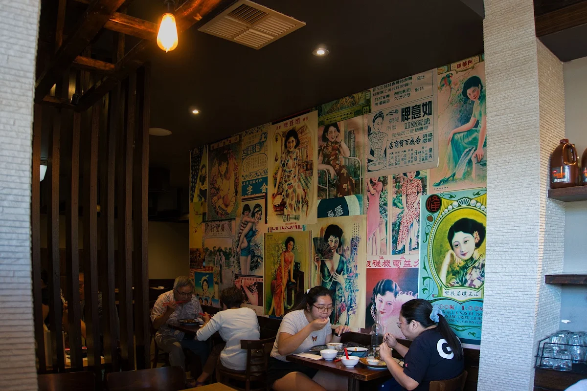 Vibe, Junior Tan Hawker Kitchen