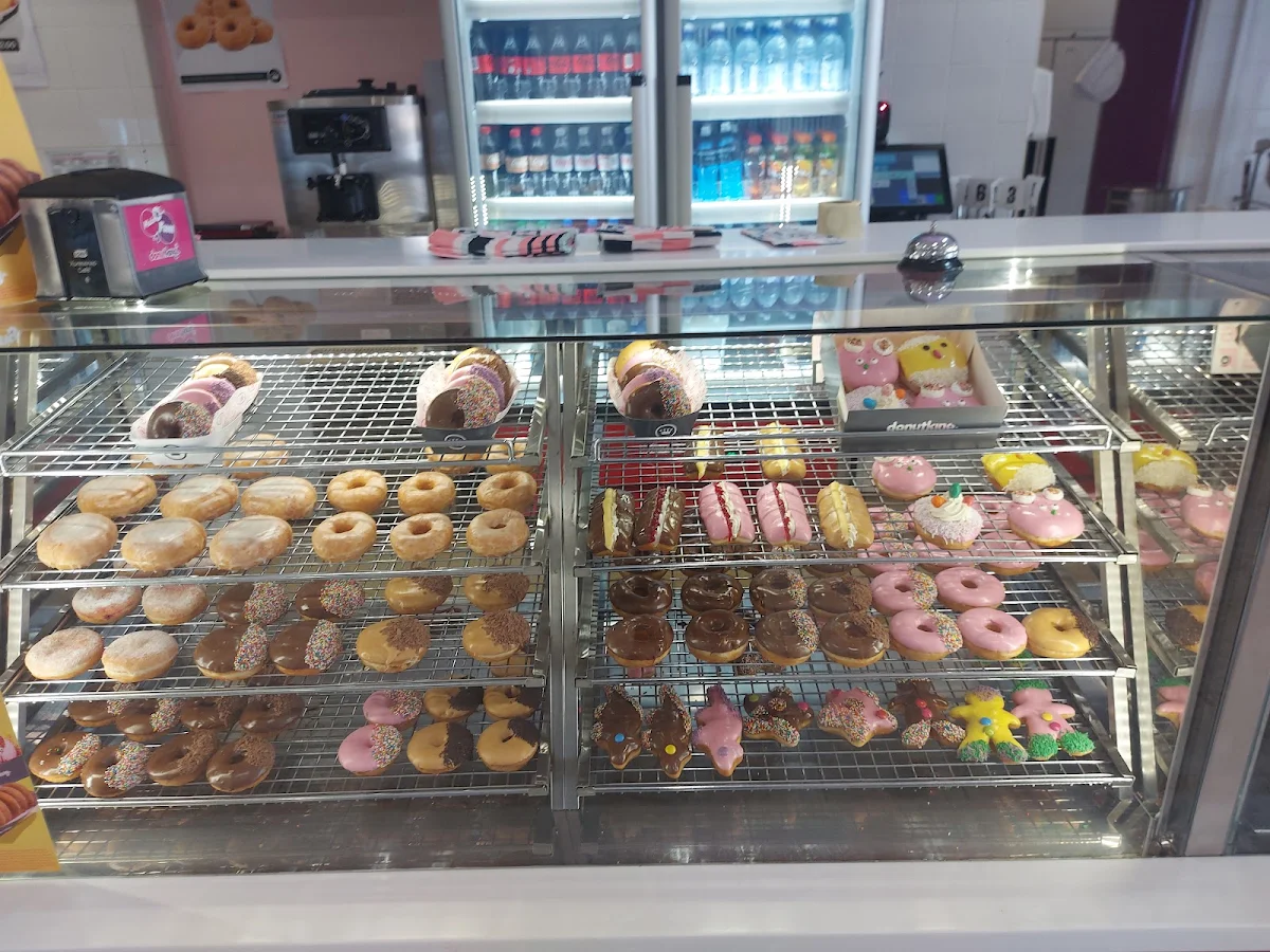 Vibe, Donut King Meadow Mews