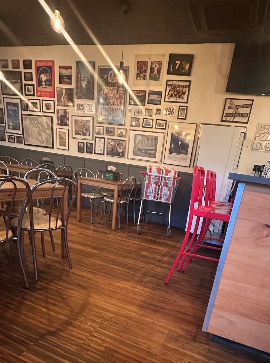 Vibe, Tino's Pizza Beeliar