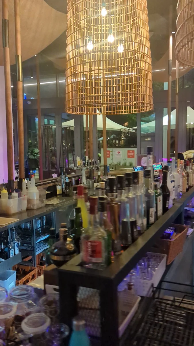 Vibe, Six Senses The Quay