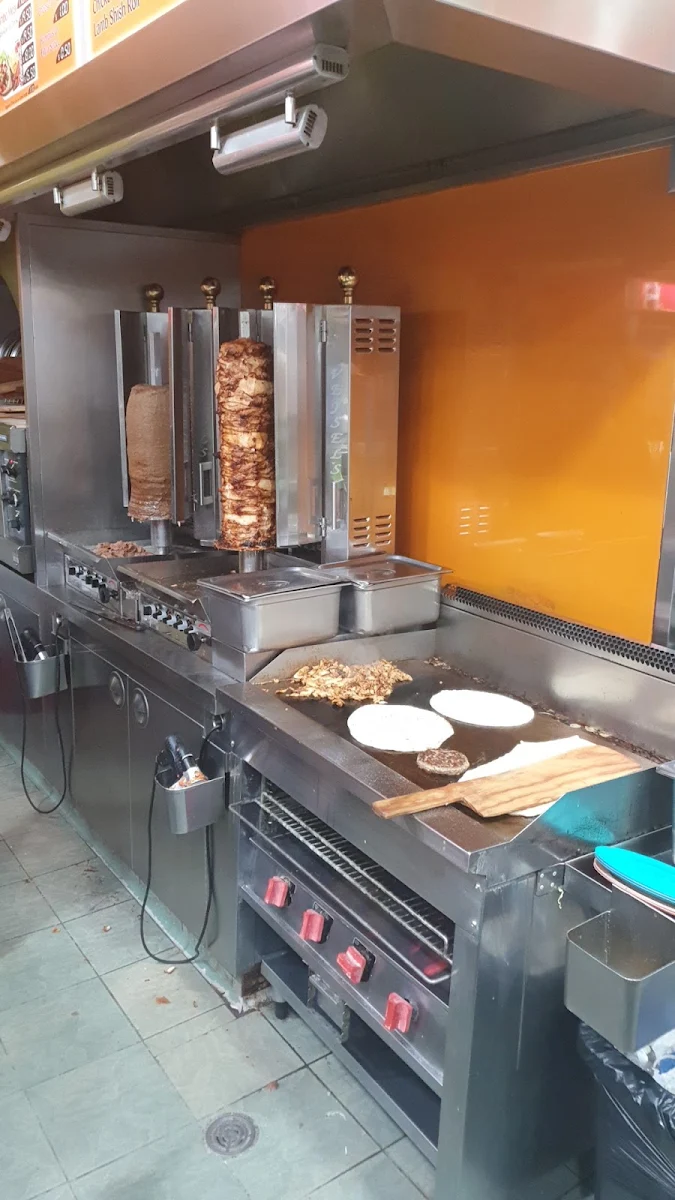 Vibe, Yum Yum Kebabs Newington