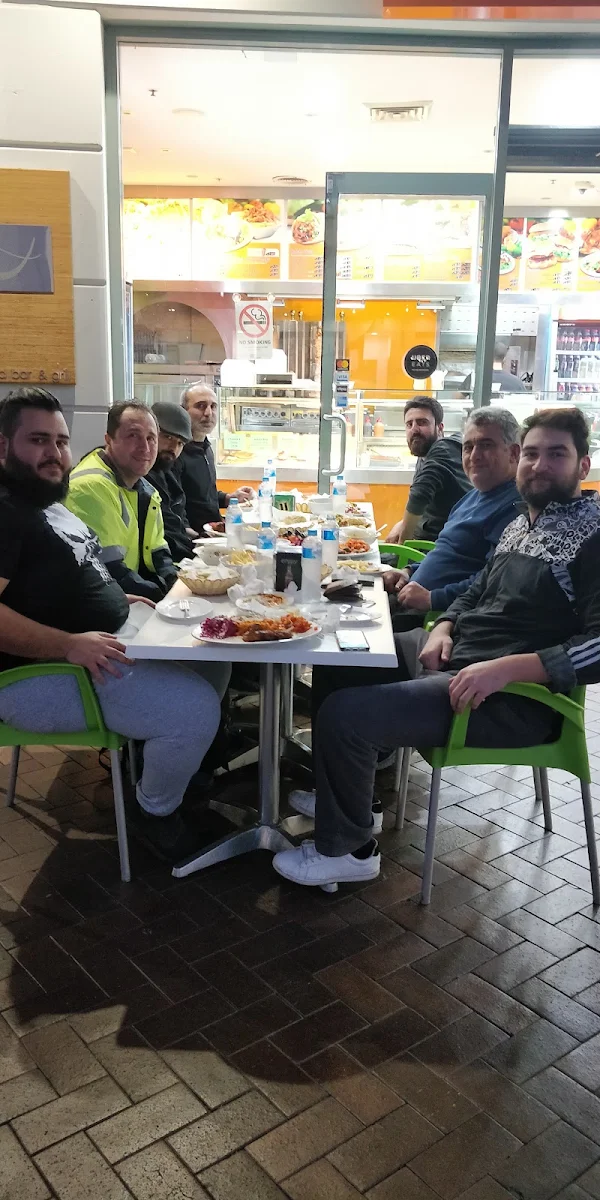 Vibe, Yum Yum Kebabs Newington