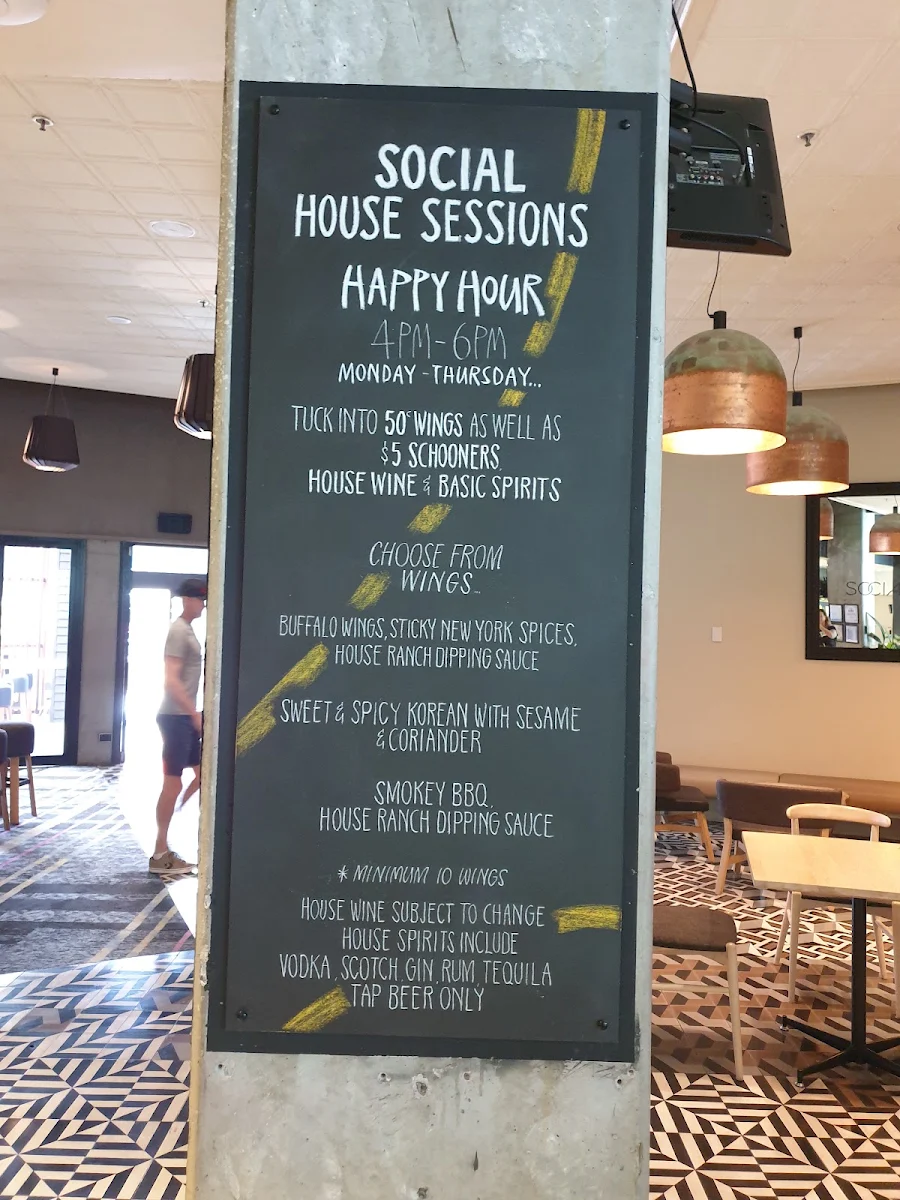 Menu, Social House