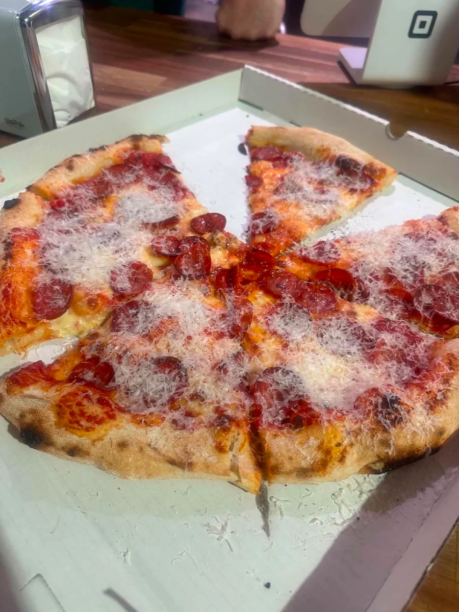 Food & drink, Frisky Dingo Slice Shop