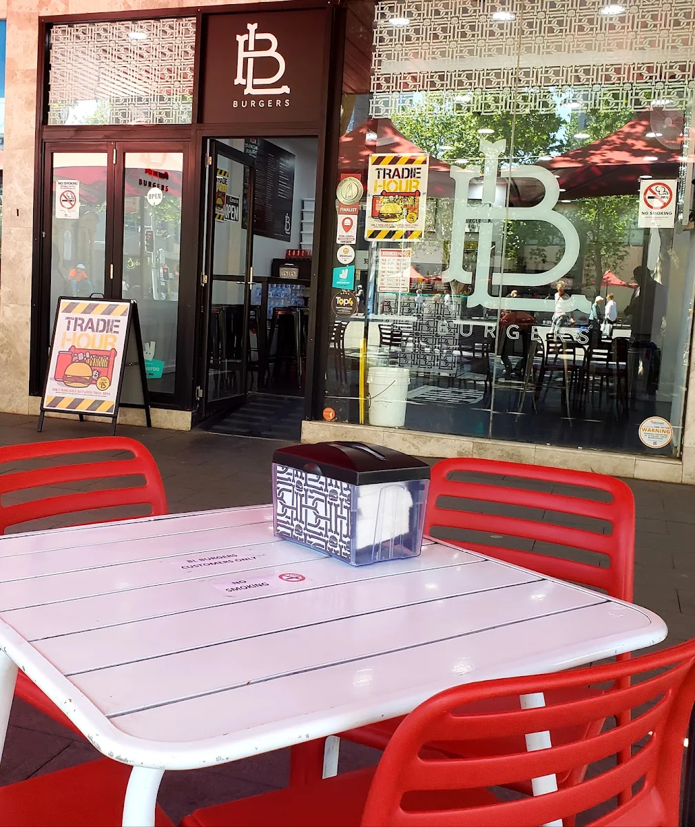 Vibe, L B BURGERS