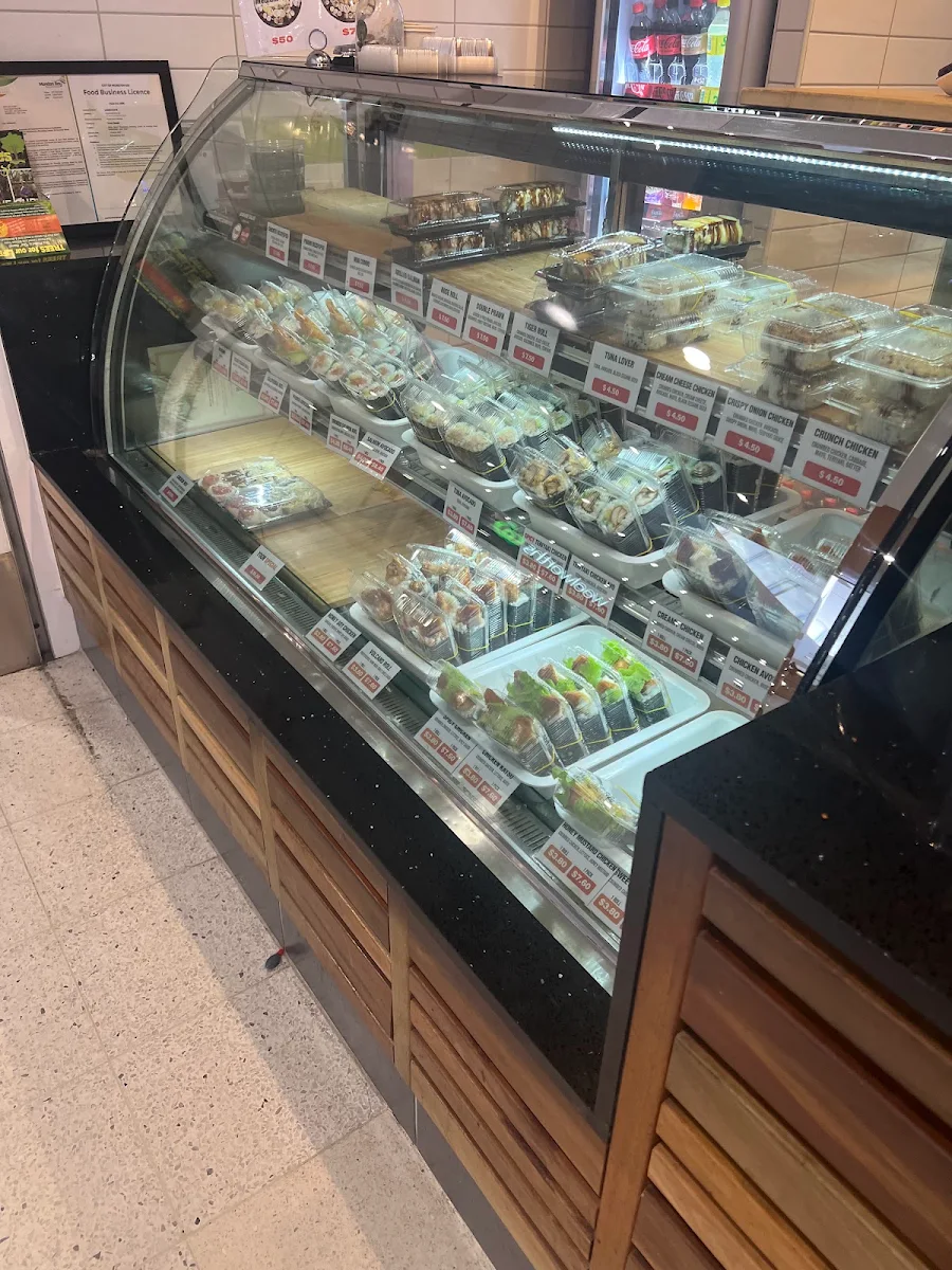 Vibe, Yoon Sushi