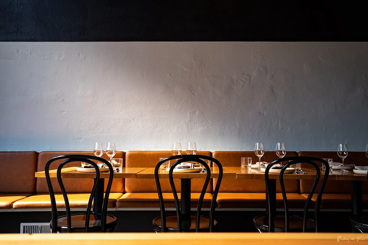 Vibe, Mr Jones Dining