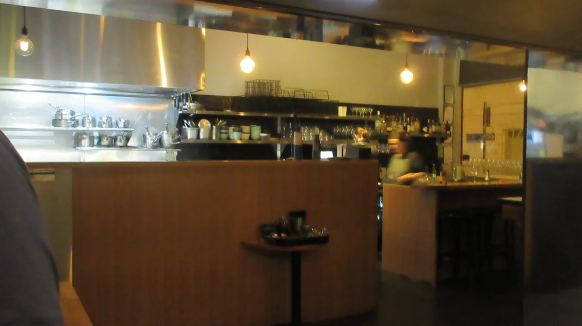Vibe, Mr Jones Dining