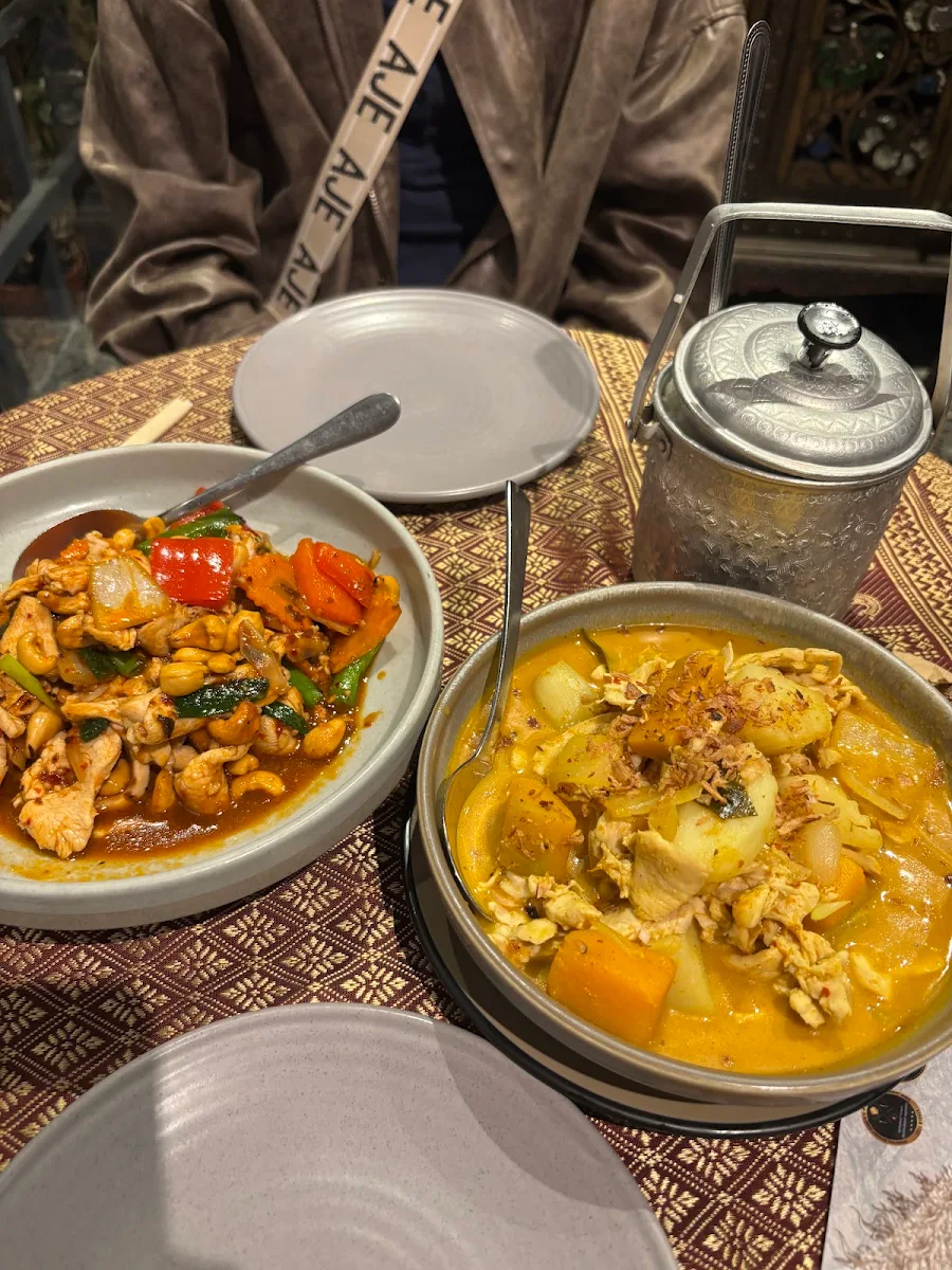 Food & drink, Siam Samrarn Thai Restaurant Brisbane