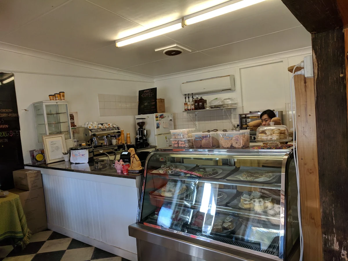 Vibe, Elliston Bakery