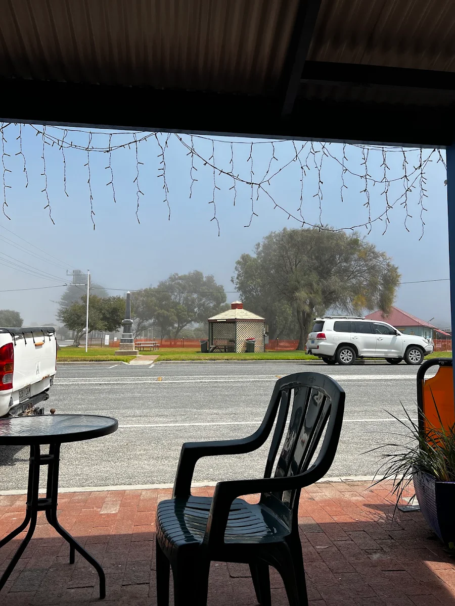 Vibe, Elliston Bakery