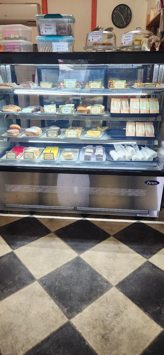 Vibe, Elliston Bakery