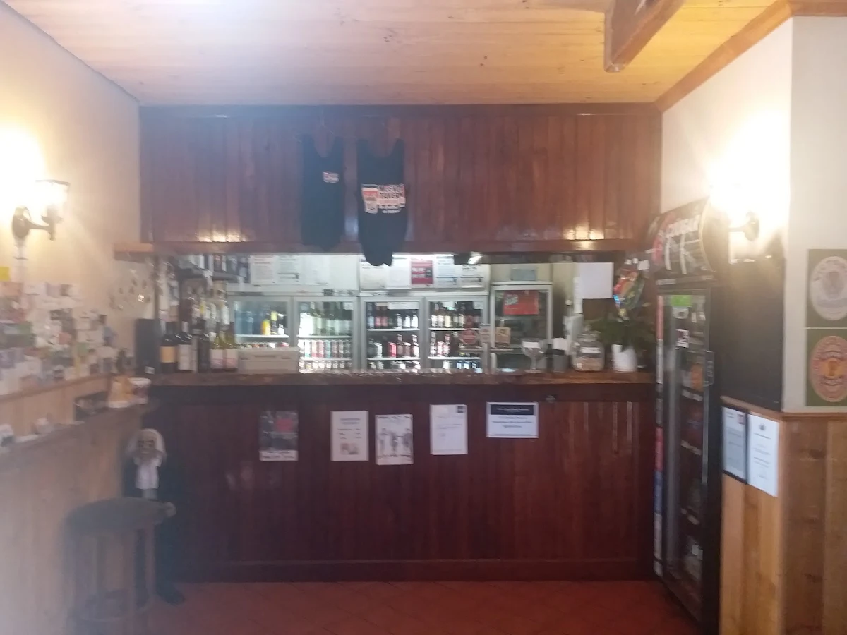 Vibe, McEvoy Tavern
