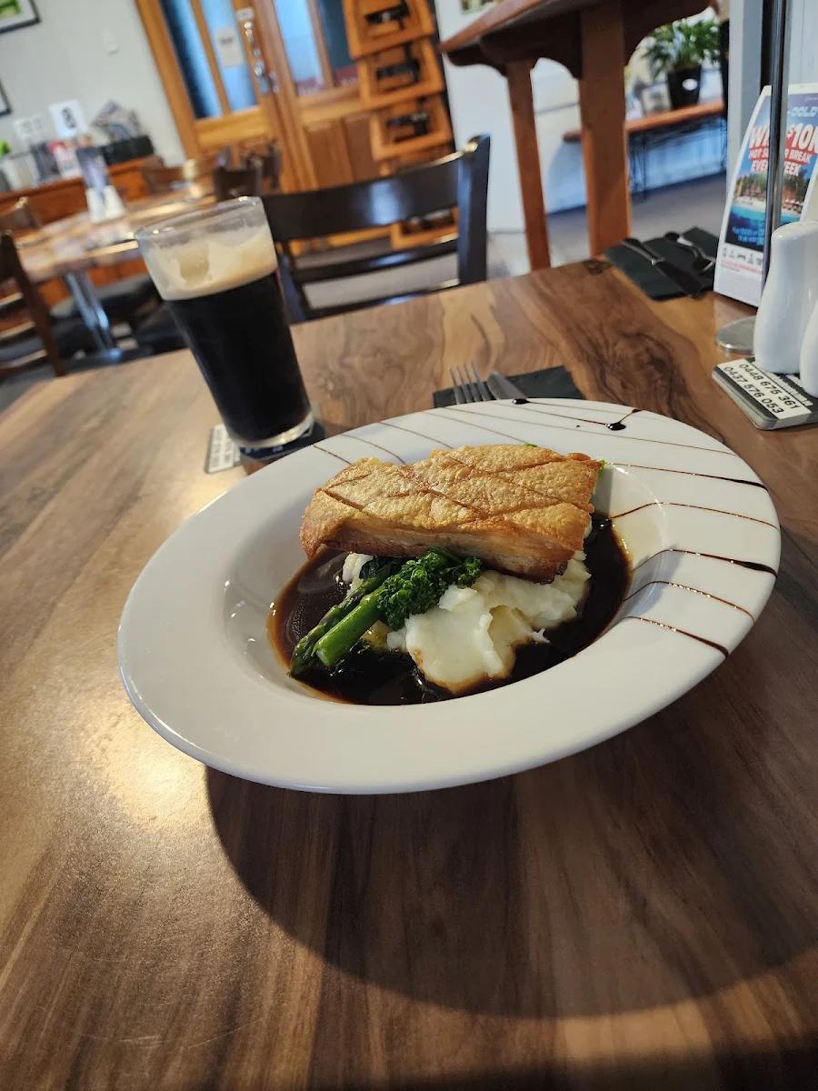 Food & drink, Royal Hotel Portland
