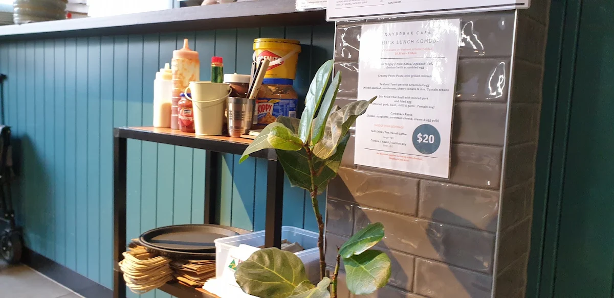 Vibe, Daybreak Cafe