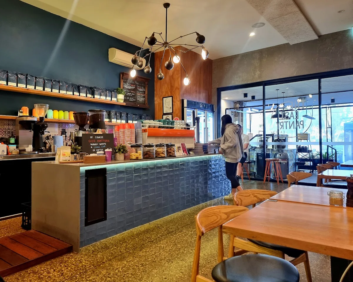 Vibe, The East Pantry
