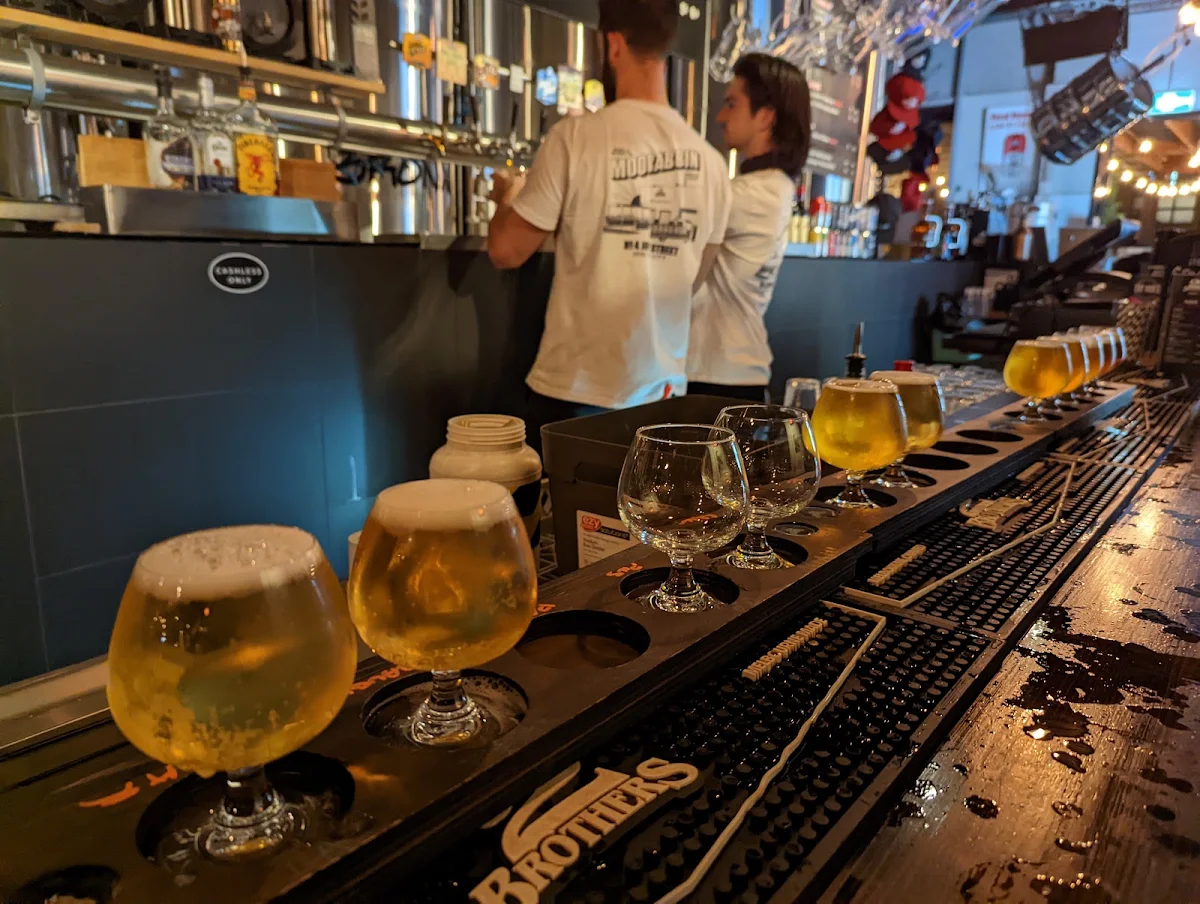 Vibe, 2 Brothers Brewery