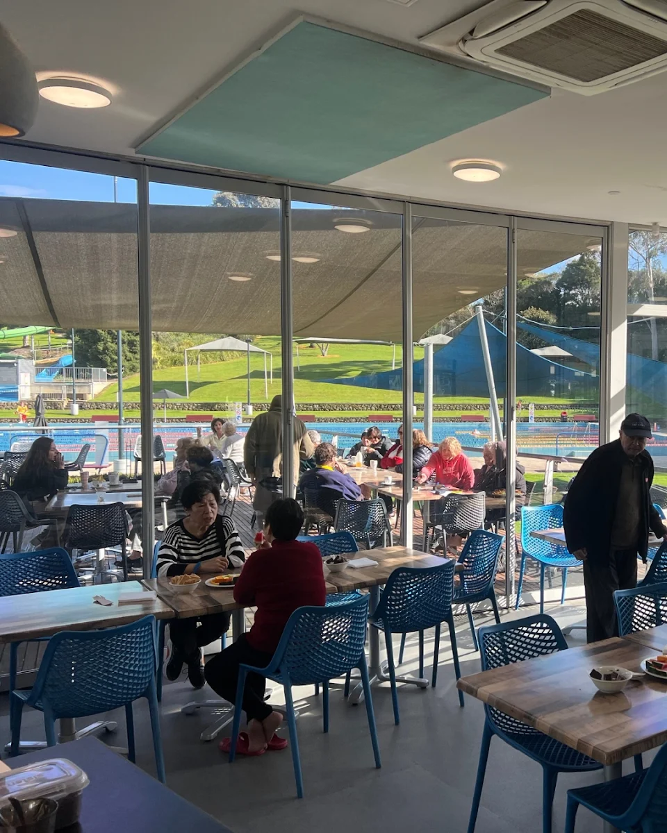 Vibe, The Deck Cafe