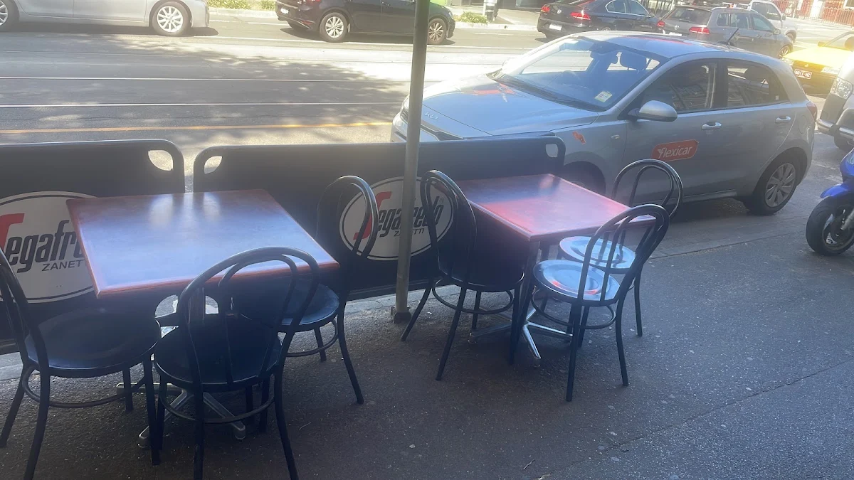 Vibe, Smokin Joes Pizza & Grill Richmond