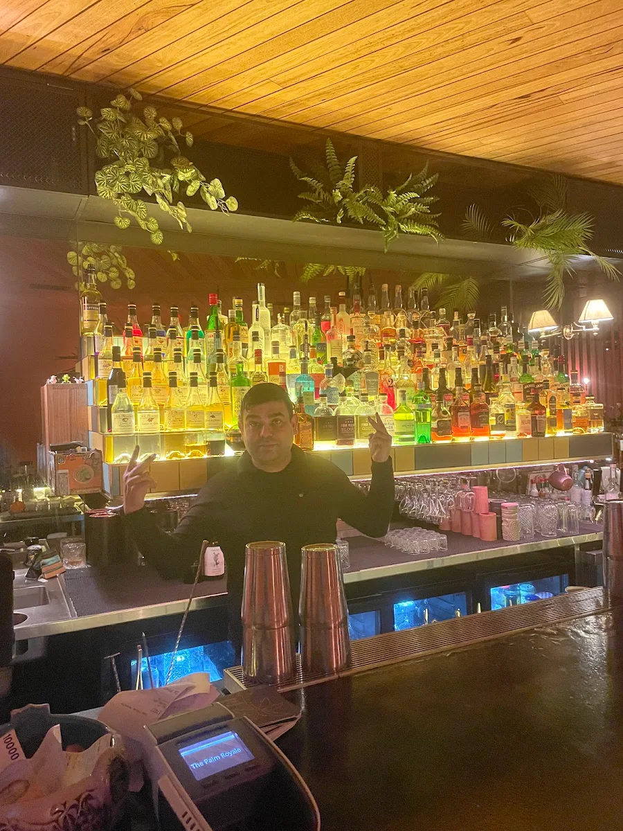 Vibe, Smokin Joes Pizza & Grill Richmond