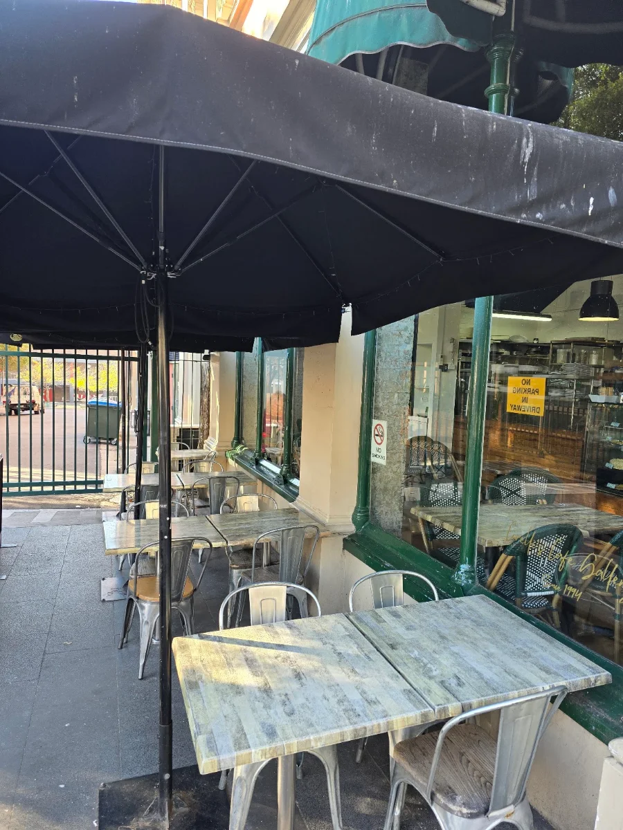 Vibe, Corellis Cafe Gallery