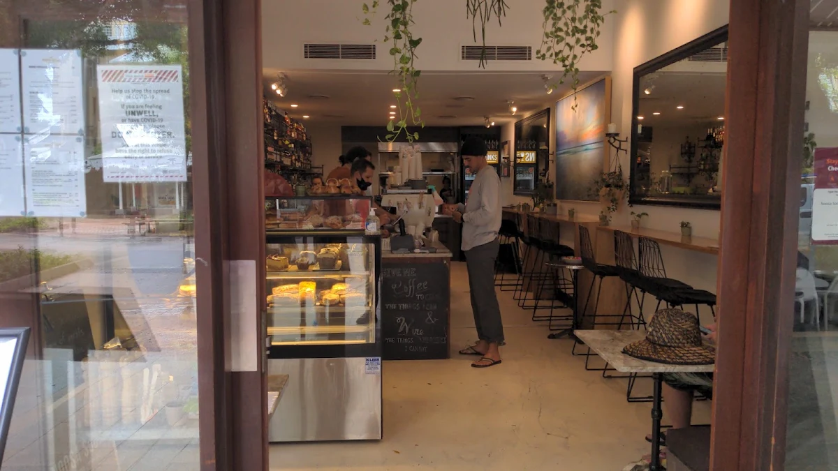Vibe, Noosa Social Espresso & Wine Bar