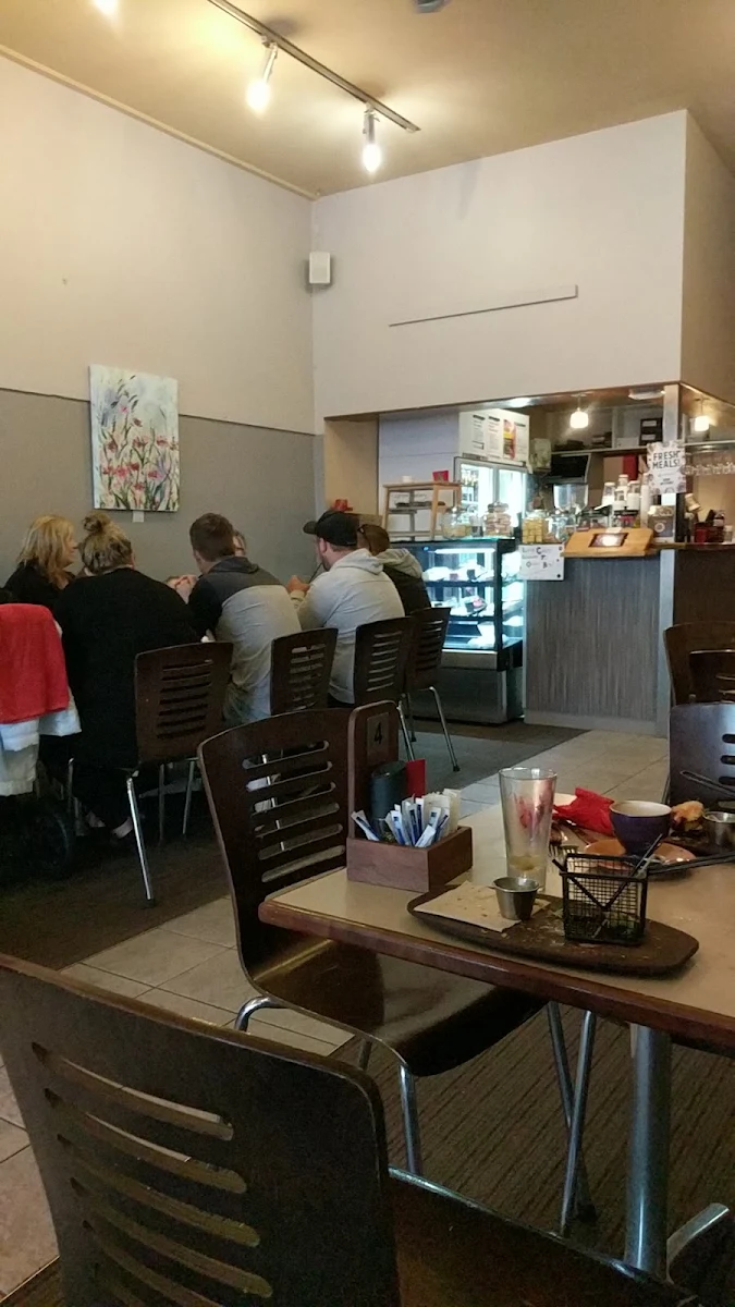 Vibe, Gravity Cafe Bar