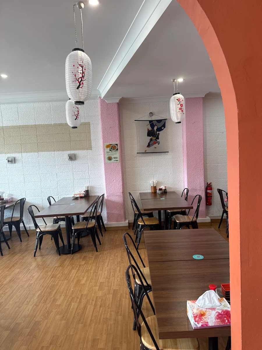Vibe, Minami Sushi