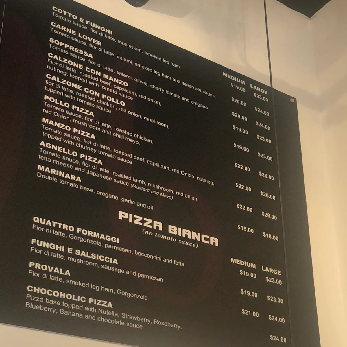 Menu, Pizza M