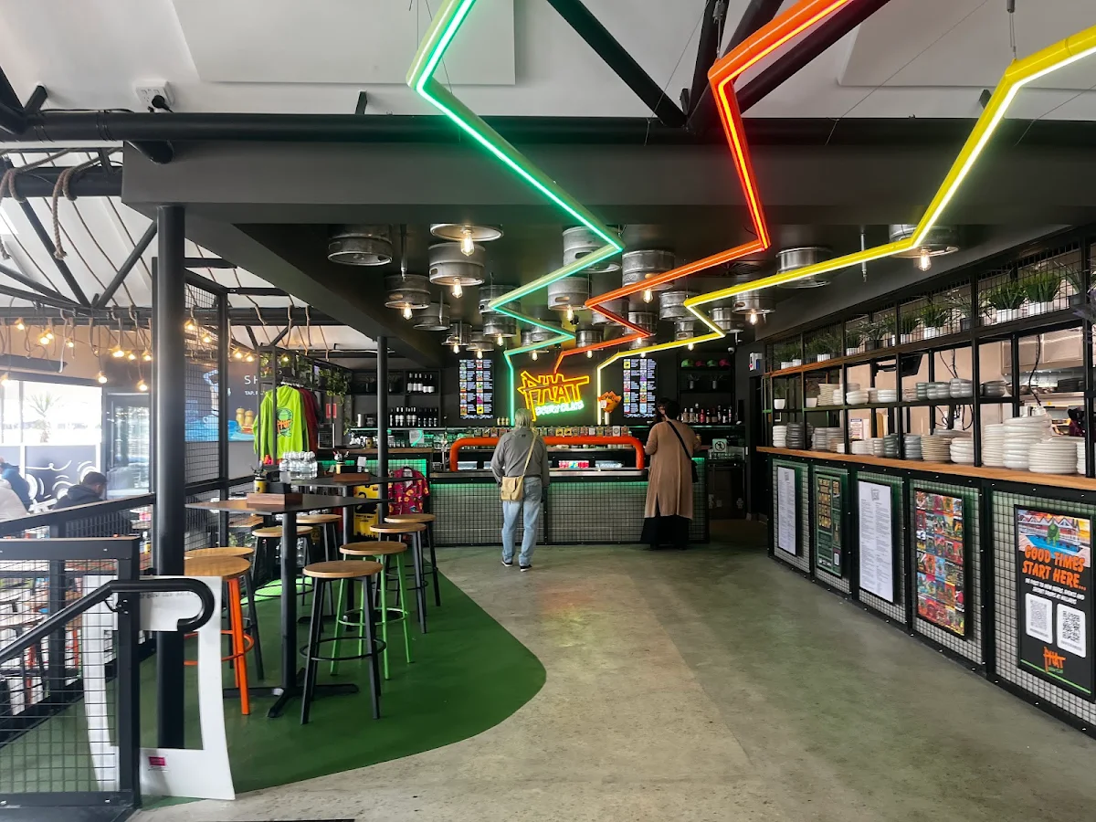 Vibe, Phat Brew Club Hillarys