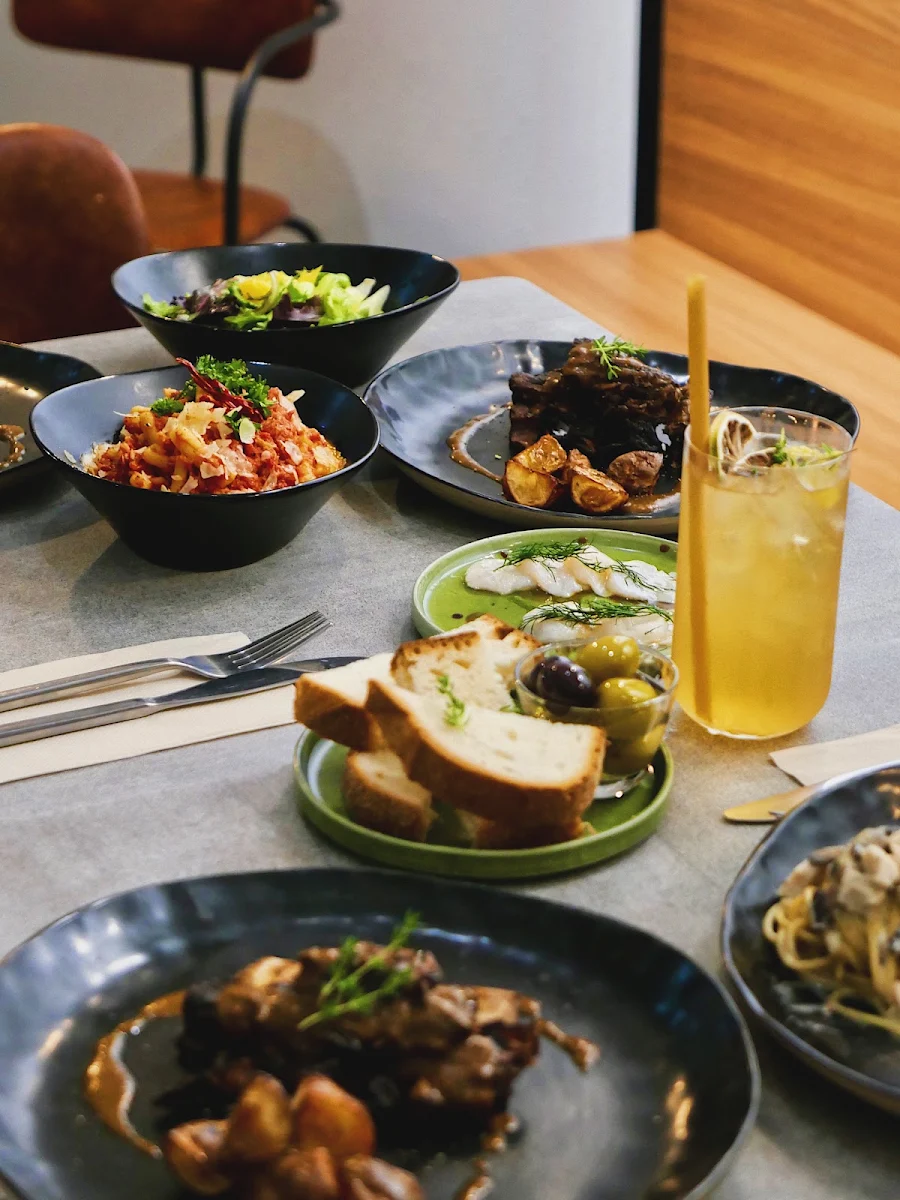 Food & drink, C'est Bon Toastie Cafe