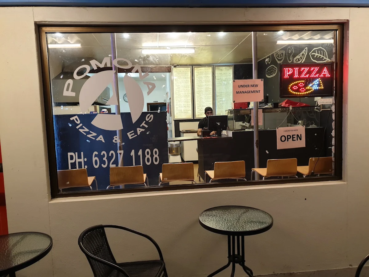 Vibe, Pomona Pizza and Eats