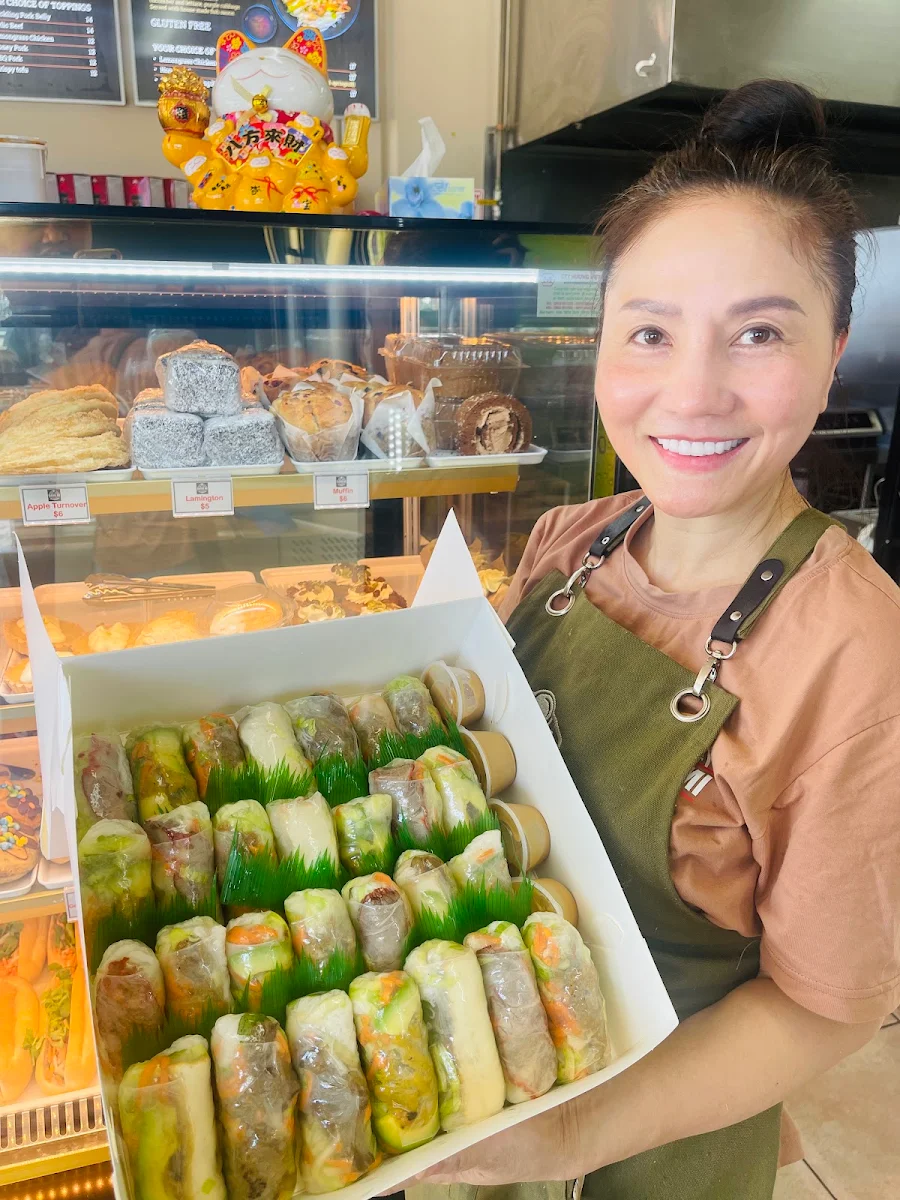Vibe, Banh Mi Station bakery & cafe