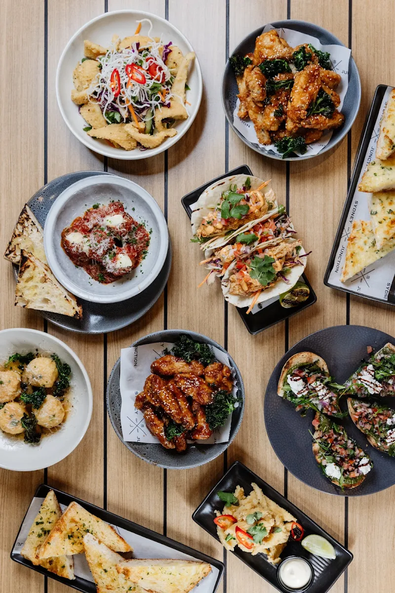 Food & drink, Sydney Junction Hotel