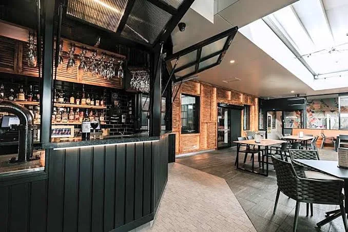 Vibe, Sydney Junction Hotel