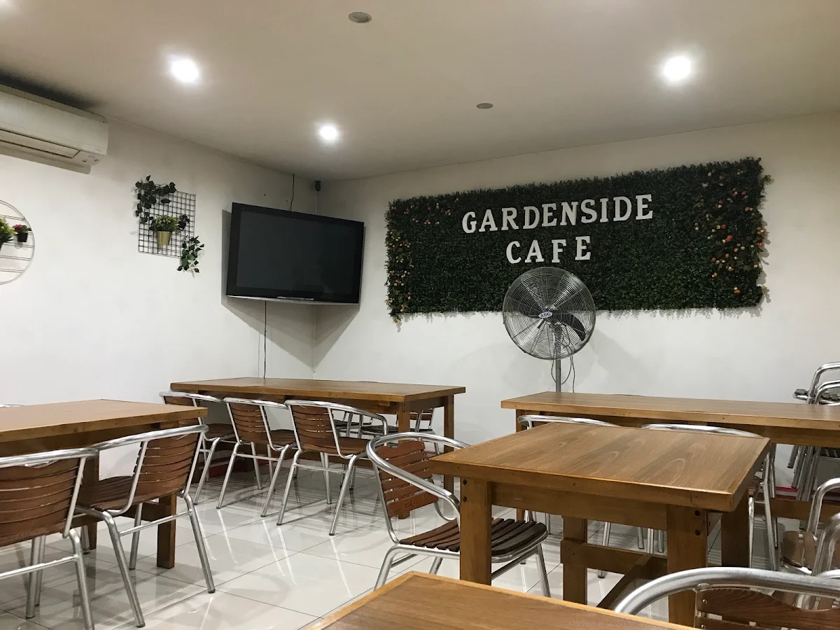Vibe, Gardenside Cafe