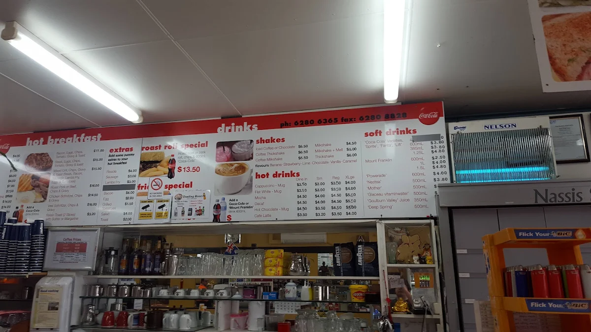 Vibe, Nassis Snack Bar