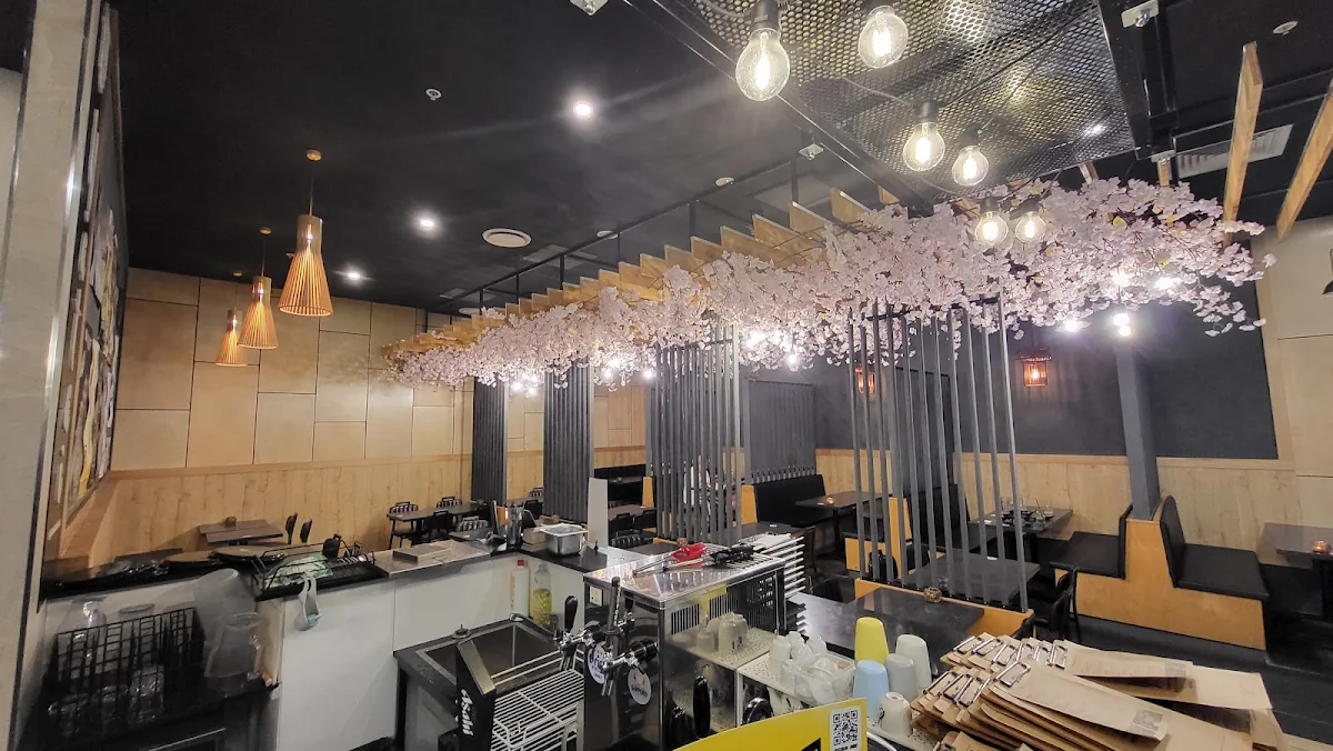 Vibe, Yatai by Hatori Karaage Hope Island