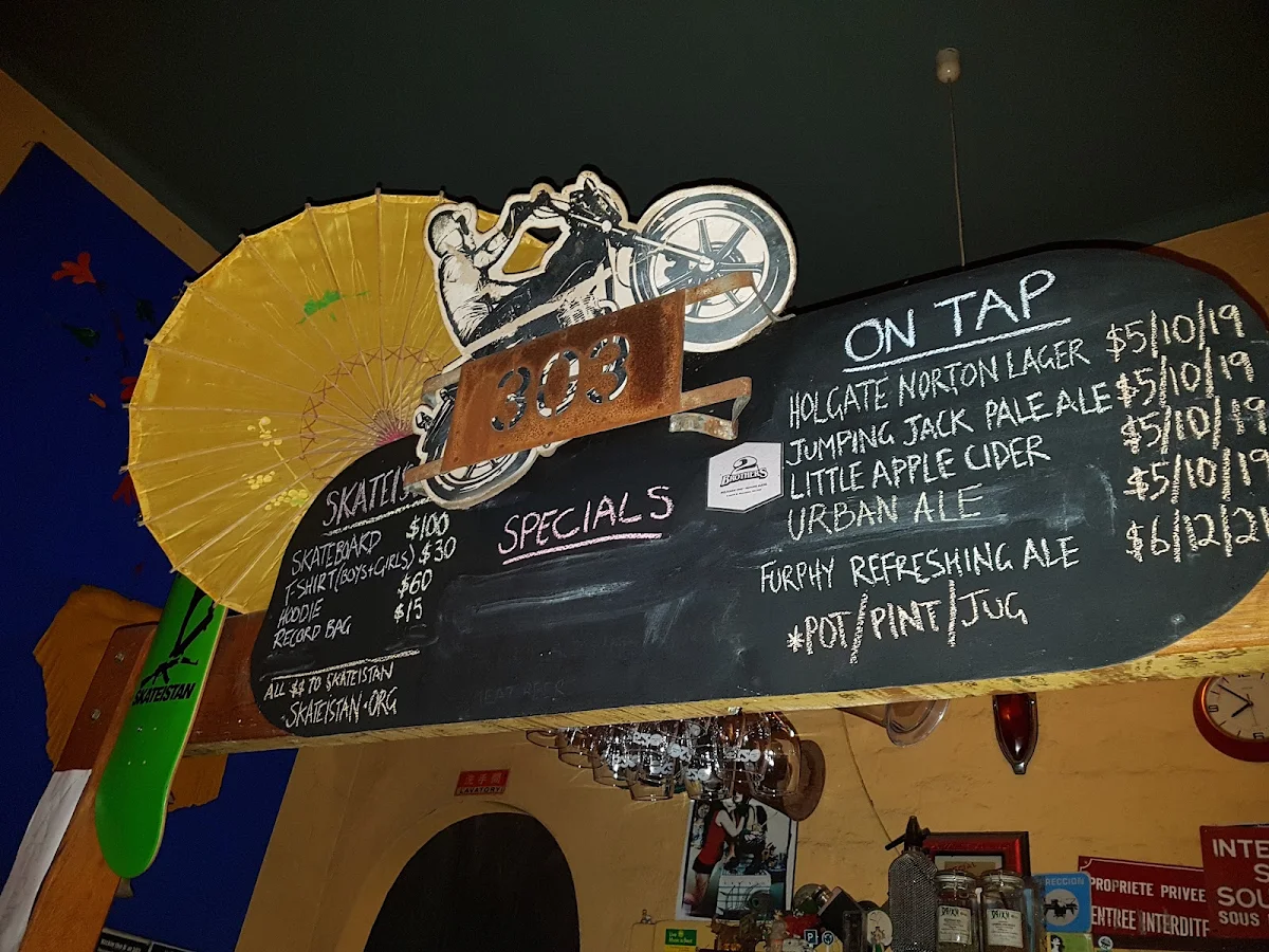 Menu, Bar 303