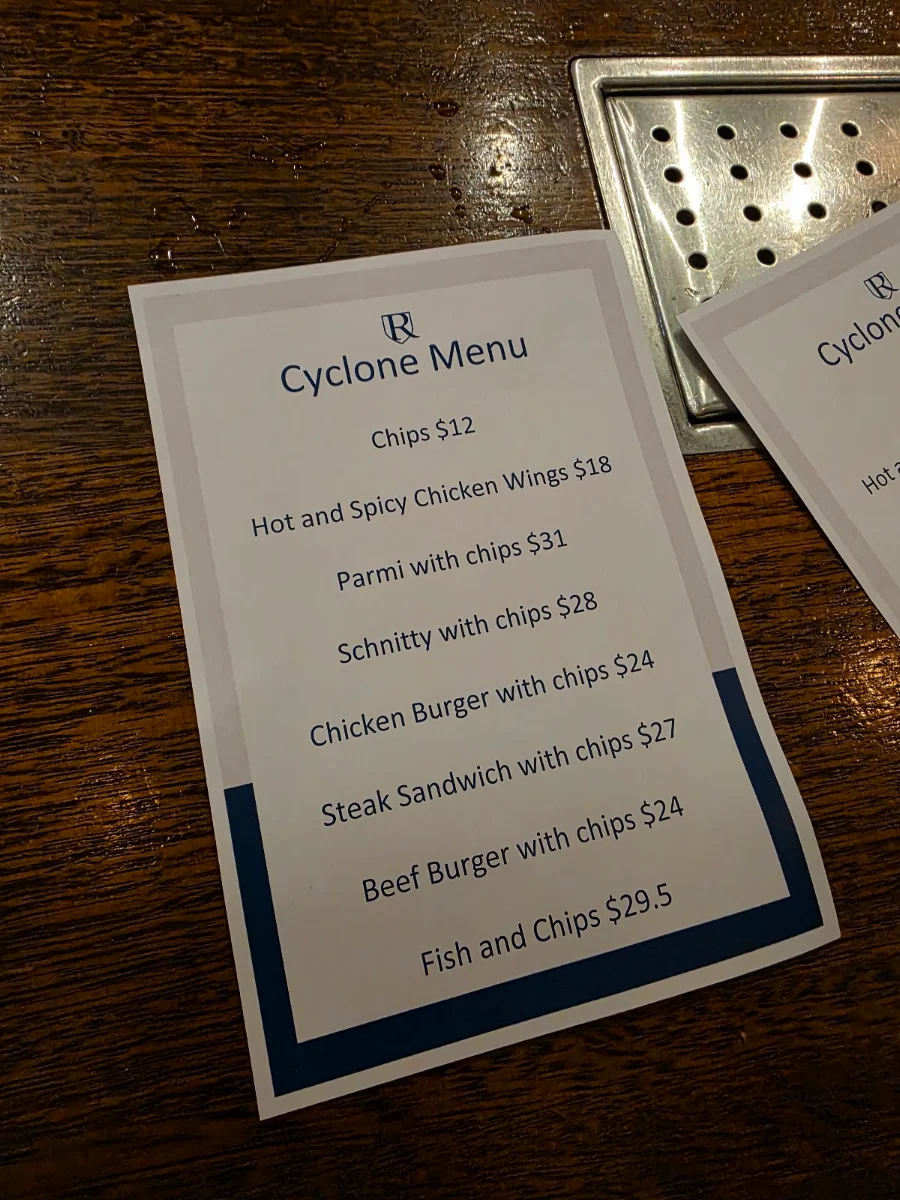 Menu, Regatta Hotel