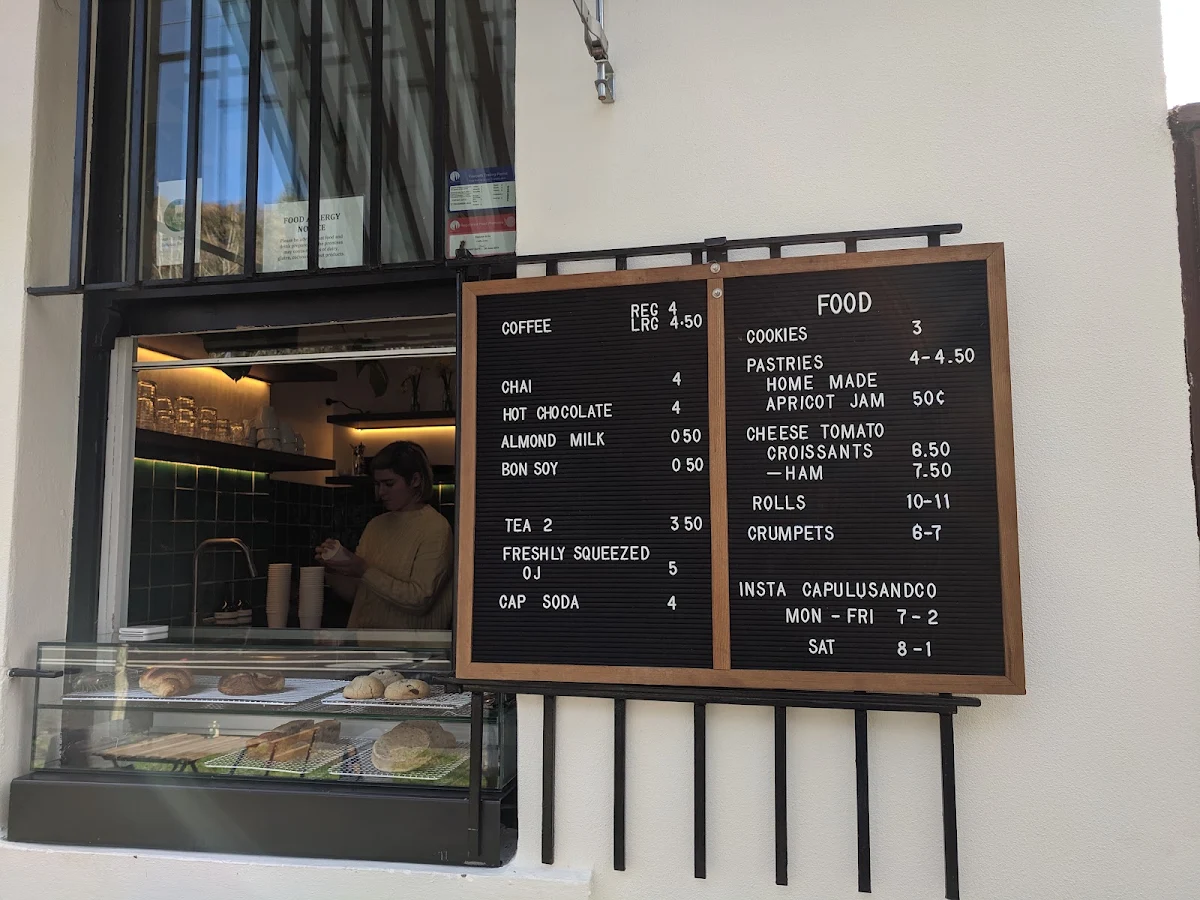 Menu, Capulus & Co