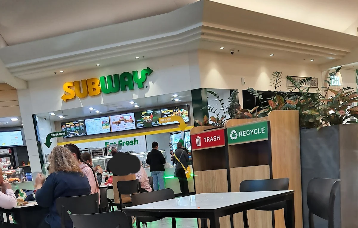 Vibe, Subway Munno Para Shopping Centre